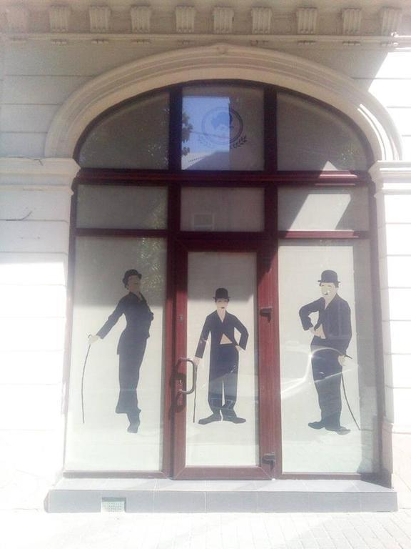 Chaplin Lviv Exterior foto